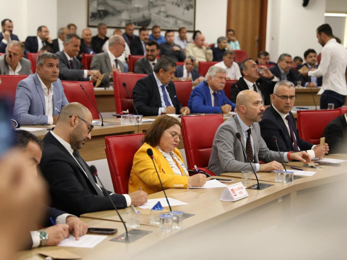 AYDIN BÜYÜKŞEHİR BELEDİYESİ’NİN YENİ DÖNEM İLK MECLİS TOPLANTISI GERÇEKLEŞTİ