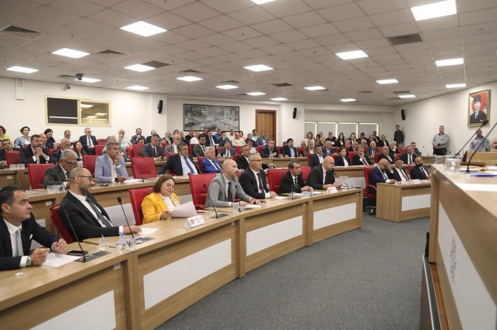 AYDIN BÜYÜKŞEHİR BELEDİYESİ’NİN YENİ DÖNEM İLK MECLİS TOPLANTISI GERÇEKLEŞTİ