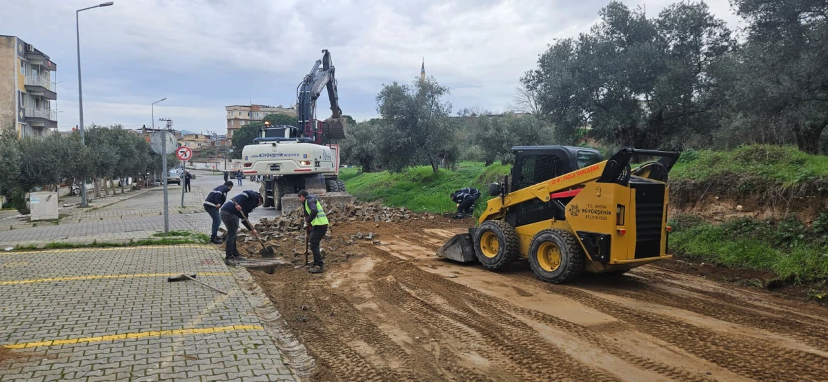 AYDIN B&Uuml;Y&Uuml;KŞEHİR BELEDİYESİ KENTİN D&Ouml;RT BİR YANINDA EŞ ZAMANLI &Ccedil;ALIŞMALARINI S&Uuml;RD&Uuml;R&Uuml;YOR