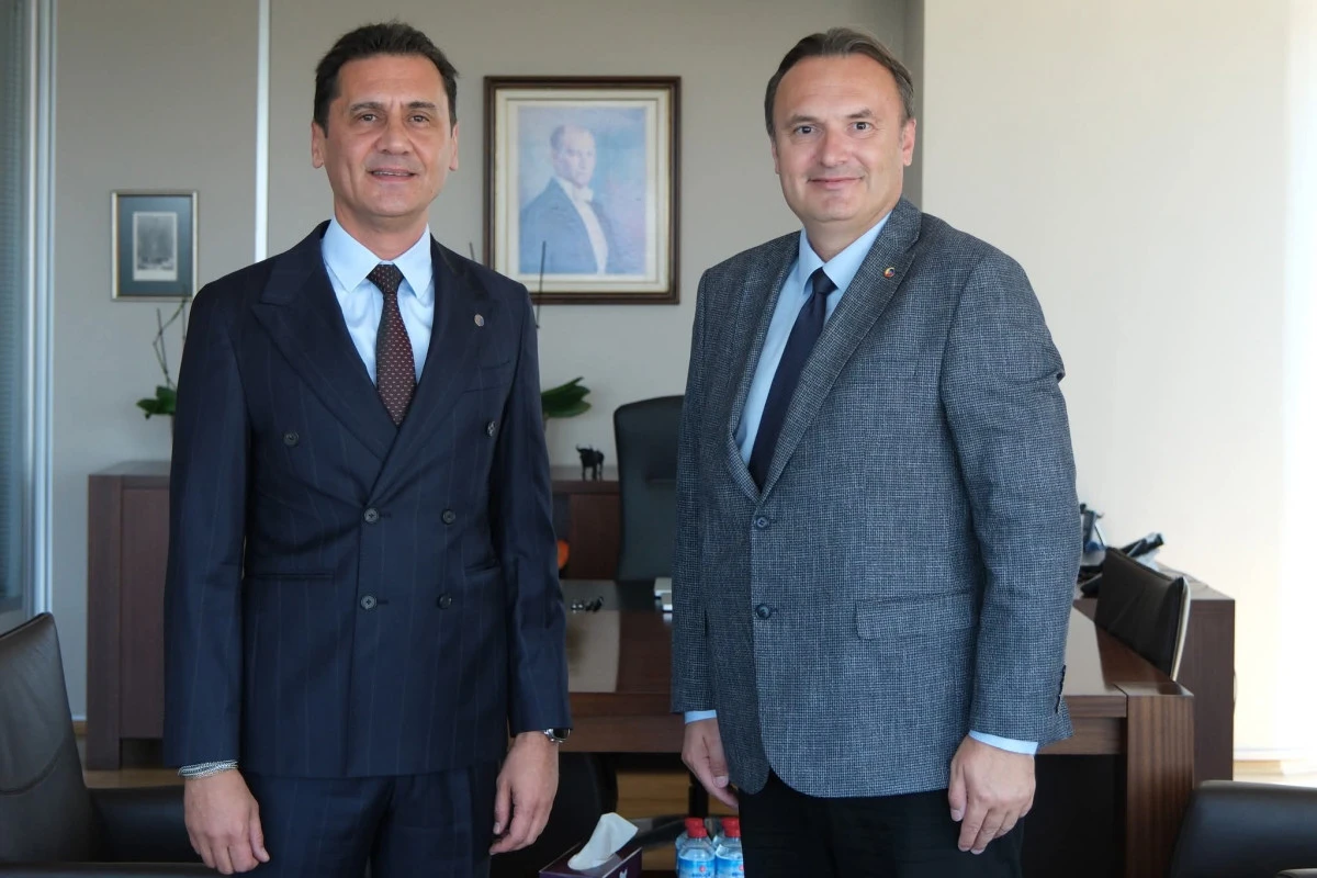 AYSO GENEL SEKRETERİ AYKIRI, ASO GENEL SEKRETERİ CANSIZ İLE BİR ARAYA GELDİ
