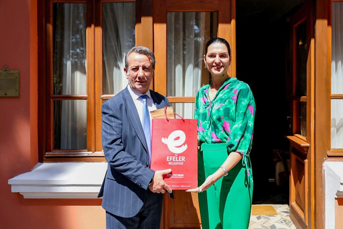 BAŞKAN ANIL YETİŞKİN İLE KOSTA RİKA FİRST LADY&rsquo;SİNDEN TARİHİ BULUŞMA