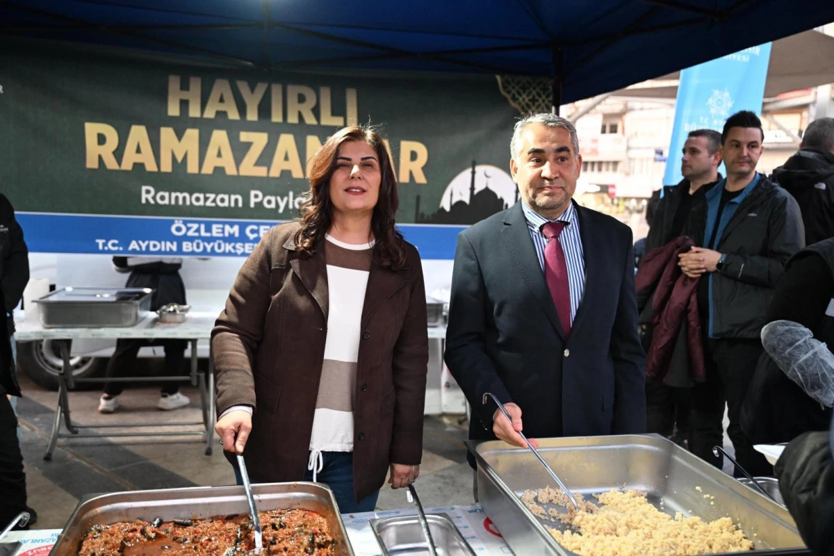 BAŞKAN &Ccedil;ER&Ccedil;İOĞLU AD&Uuml; &Ouml;ĞRENCİLERİ İLE İFTARDA BİR ARAYA GELDİ