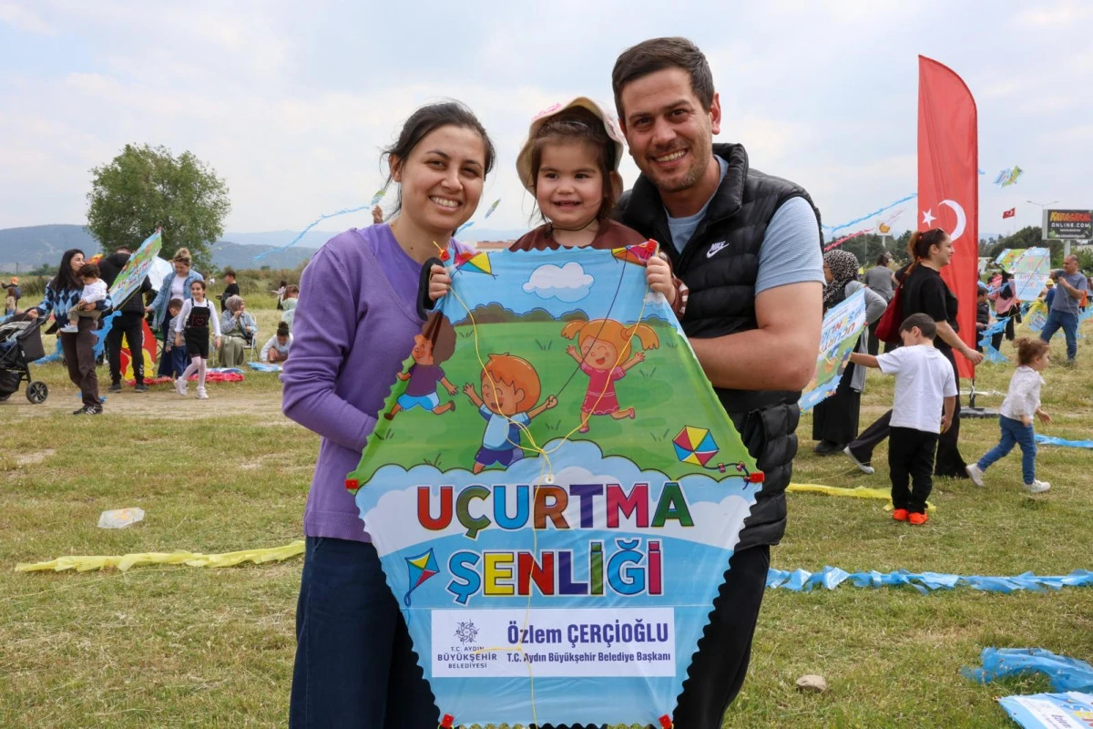 BAŞKAN &Ccedil;ER&Ccedil;İOĞLU &Ccedil;OCUKLARI U&Ccedil;URTMA ŞENLİĞİ İLE  BULUŞTURDU