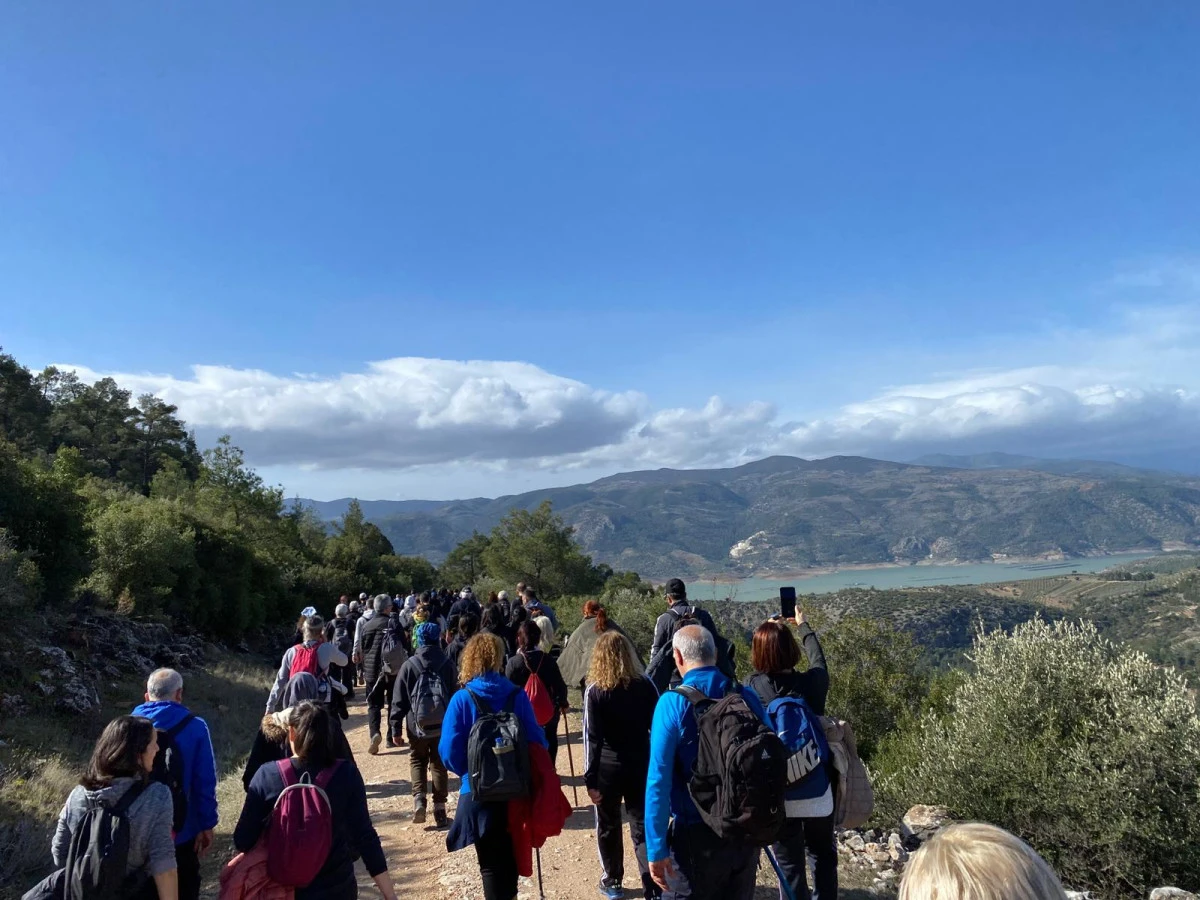 BAŞKAN &Ccedil;ER&Ccedil;İOĞLU DOĞASEVERLERİ VE SPORCULARI TREKKİNG ETKİNLİĞİNDE BULUŞTURDU