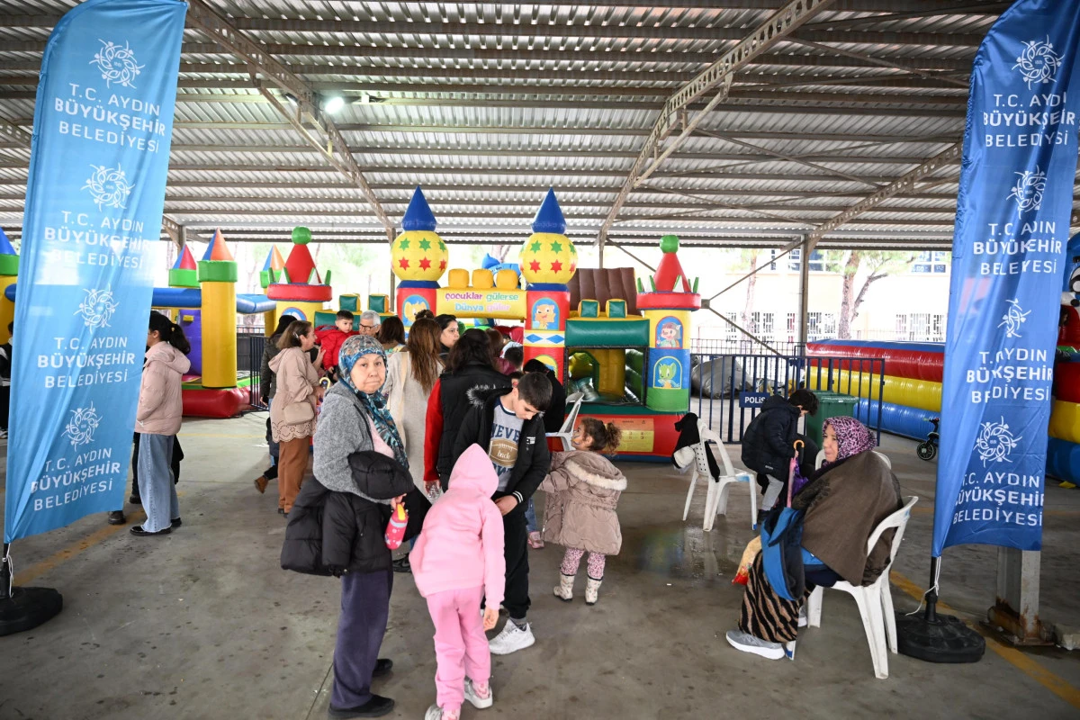 BAŞKAN &Ccedil;ER&Ccedil;İOĞLU S&Ouml;KE&rsquo;DE &Ccedil;OCUKLARI YARIYIL KARNE ŞENLİĞİ İLE BULUŞTURDU