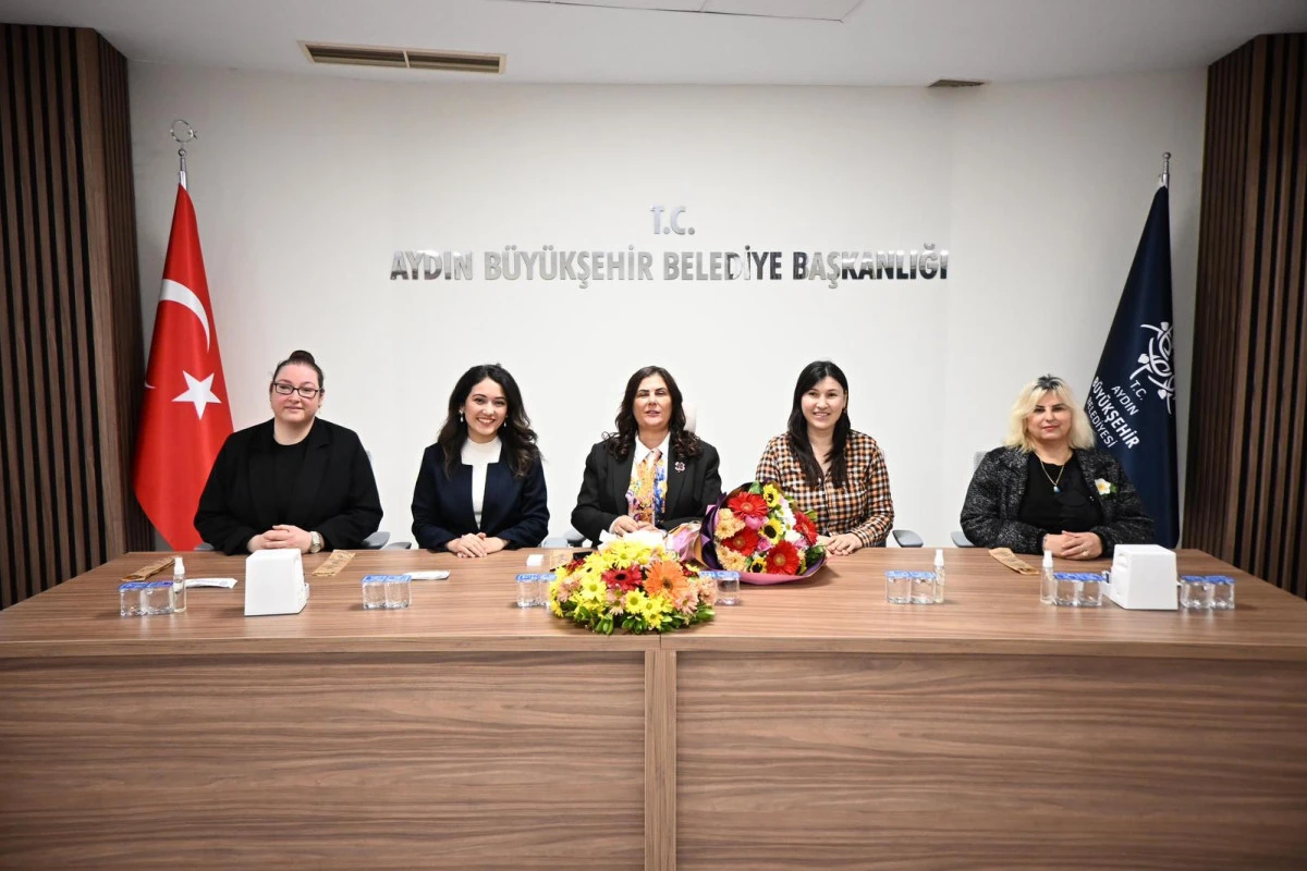 BAŞKAN &Ccedil;ER&Ccedil;İOĞLU&rsquo;NA AK PARTİ AYDIN İL KADIN KOLLARI&rsquo;NDAN ZİYARET
