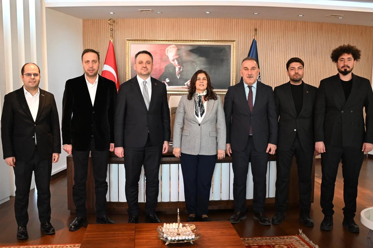 BAŞKAN &Ccedil;ER&Ccedil;İOĞLU&rsquo;NA GEN&Ccedil;LİK VE SPOR BAKAN YARDIMCISI DR. ENES EMİNOĞLU&rsquo;NDAN ZİYARET