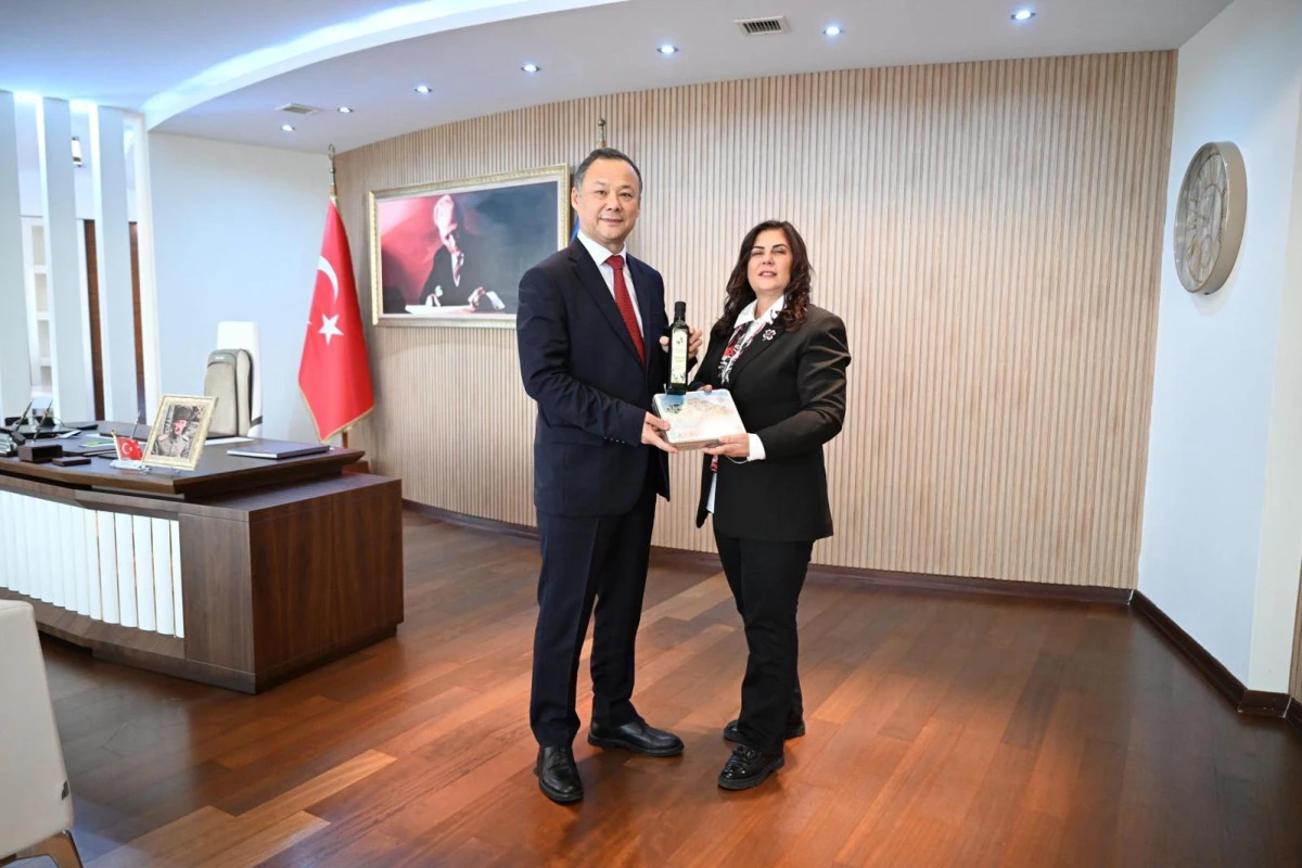 BAŞKAN &Ccedil;ER&Ccedil;İOĞLU&rsquo;NA KIRGIZİSTAN'IN ANKARA B&Uuml;Y&Uuml;KEL&Ccedil;İSİ RUSLAN KAZAKBAEV ZİYARET