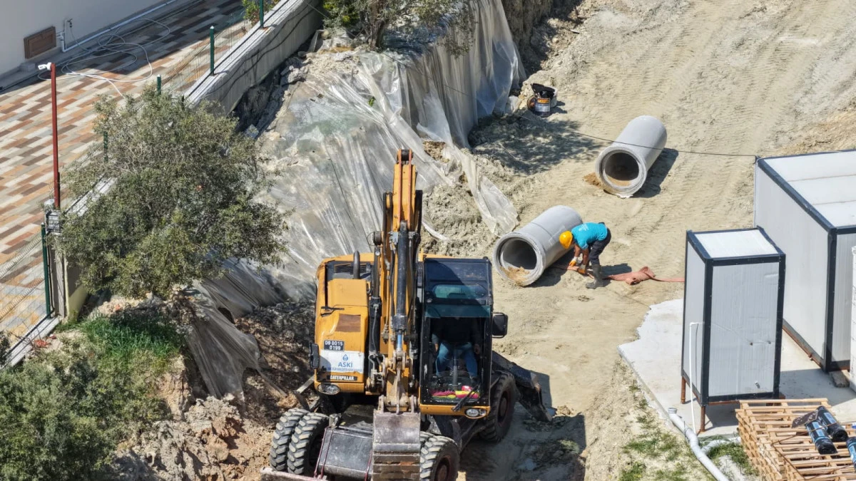 BAŞKAN &Ccedil;ER&Ccedil;İOĞLU&rsquo;NDAN KUŞADASI&rsquo;NDA ALTYAPI YATIRIMI