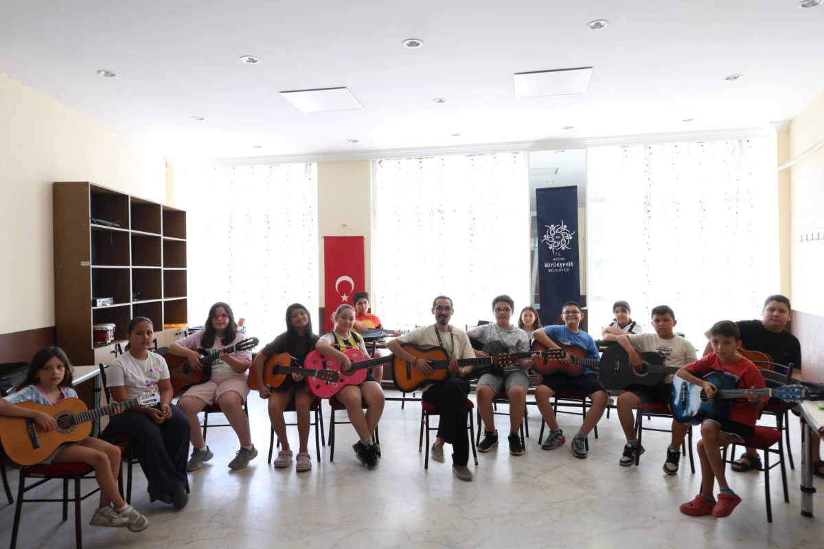 BAŞKAN &Ccedil;ER&Ccedil;İOĞLU&rsquo;NUN &Ccedil;ALIŞMALARI İLE AYDINLI &Ccedil;OCUKLAR SANATLA BULUŞUYOR