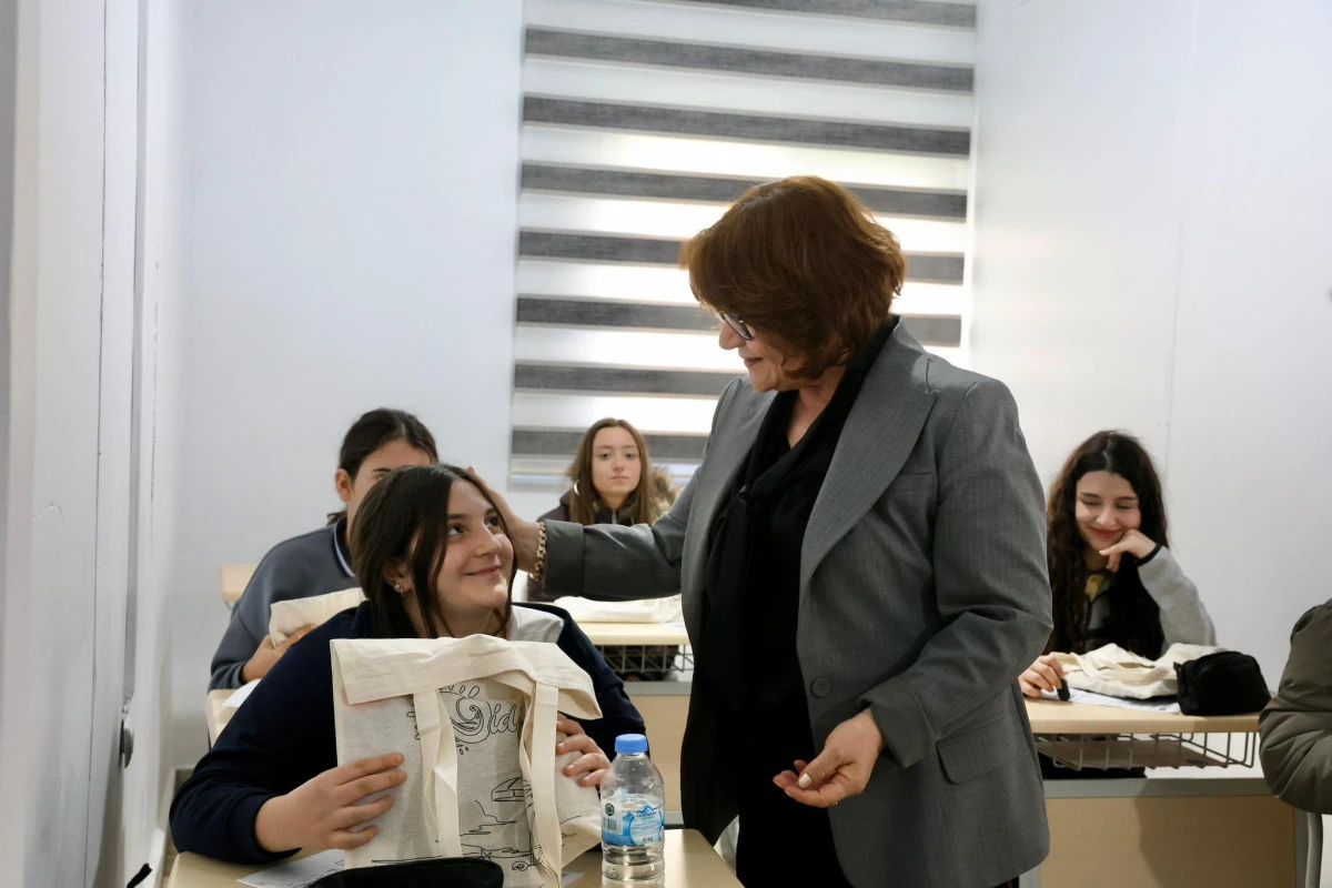 Başkan Hatice Gen&ccedil;ay&rsquo;dan Eğitim Destek At&ouml;lyesi&rsquo;ne Ziyaret