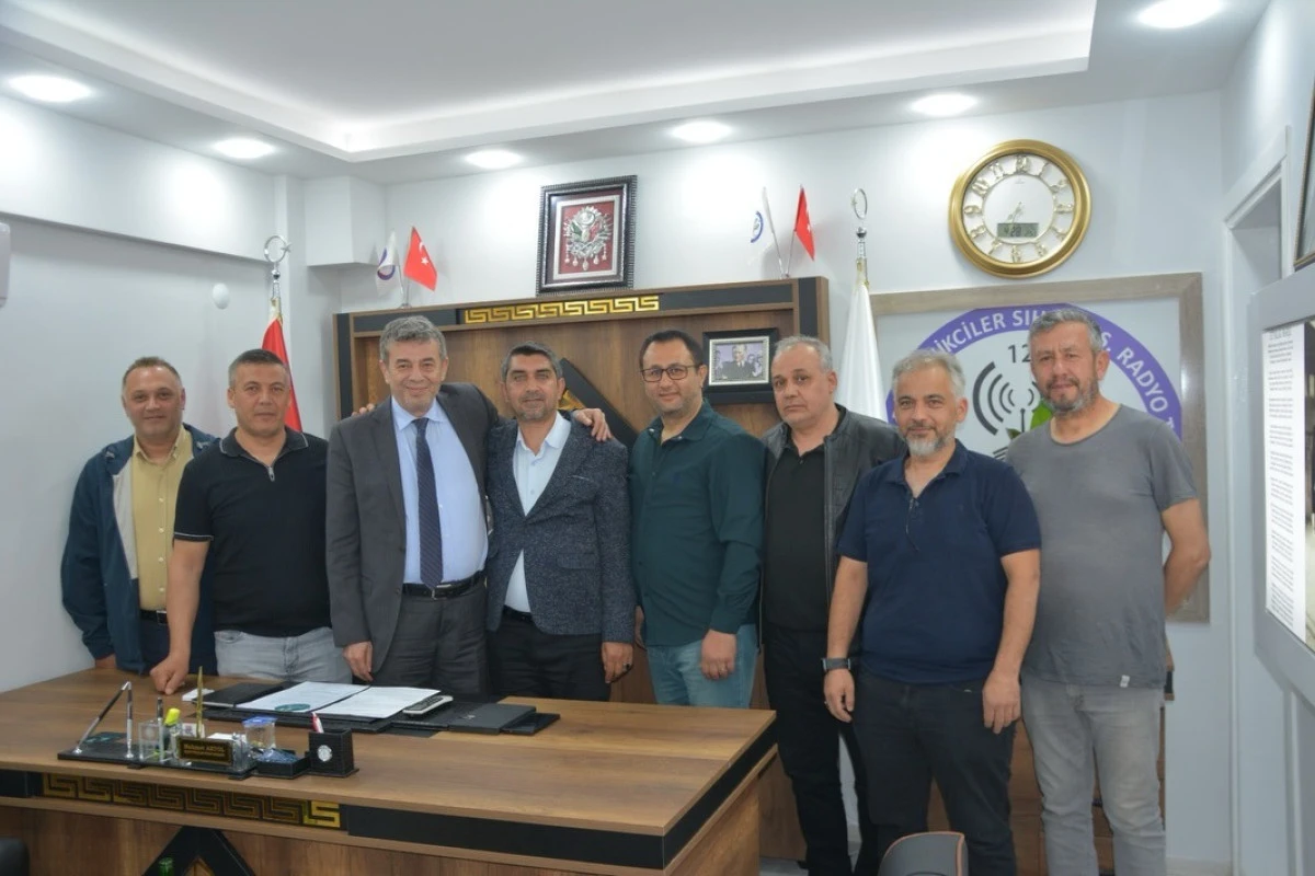 Başkan K&uuml;nkc&uuml;&rsquo;den Nazilli&rsquo;de g&uuml;&ccedil; g&ouml;sterisi: &ldquo;Mavi listede buluşalım&rdquo;