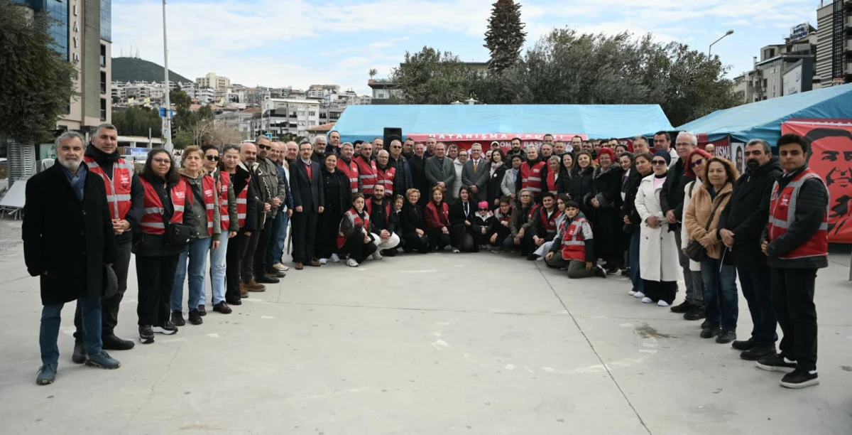 BAŞKAN &Ouml;MER G&Uuml;NEL&rsquo;E VERİLEN DESTEK, CHP KUŞADASI İL&Ccedil;E &Ouml;RG&Uuml;T&Uuml;YLE DAHA DA B&Uuml;Y&Uuml;YOR