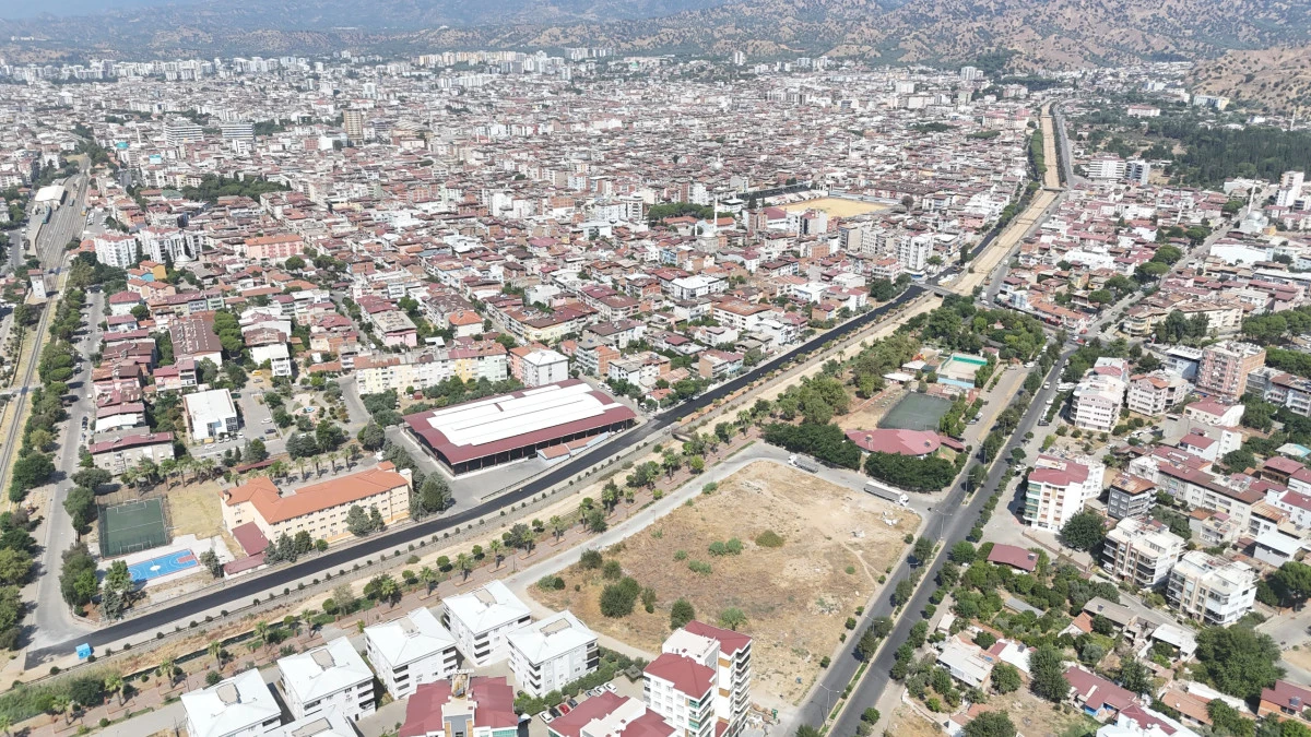 Başkan Tetik yeni asfaltı direksiyon başında test etti