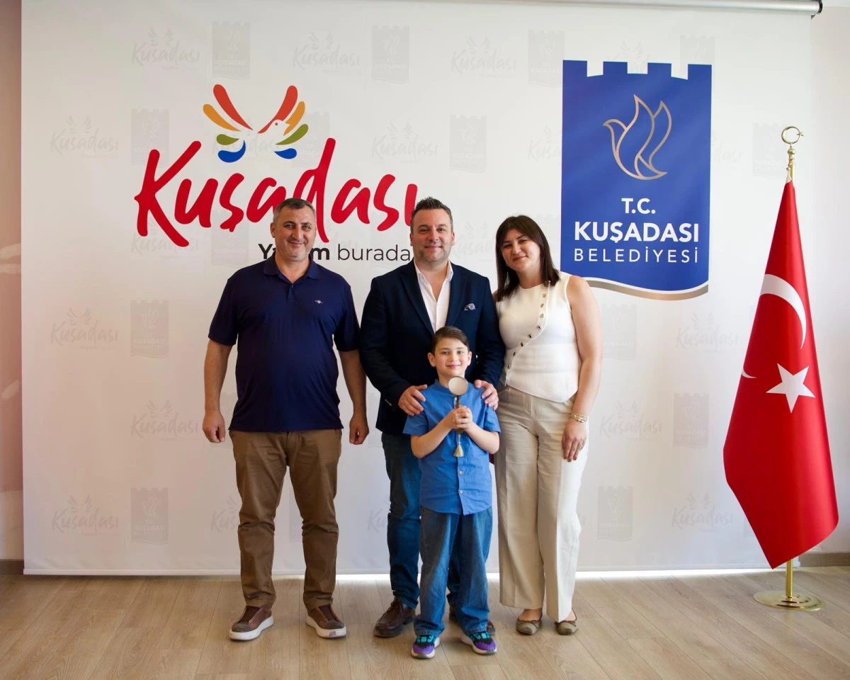 BAŞKAN VEKİLİ TAHSİN DEMİRTAŞ, K&Uuml;&Ccedil;&Uuml;K KUTUP KAŞİFİNİ MAKAMINDA AĞIRLADI