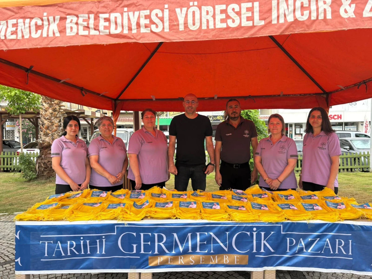 BAŞKAN ZENCİRCİ İNCİR &Uuml;RETİCİLERİNE İĞLEK TORBASI DAĞITTI