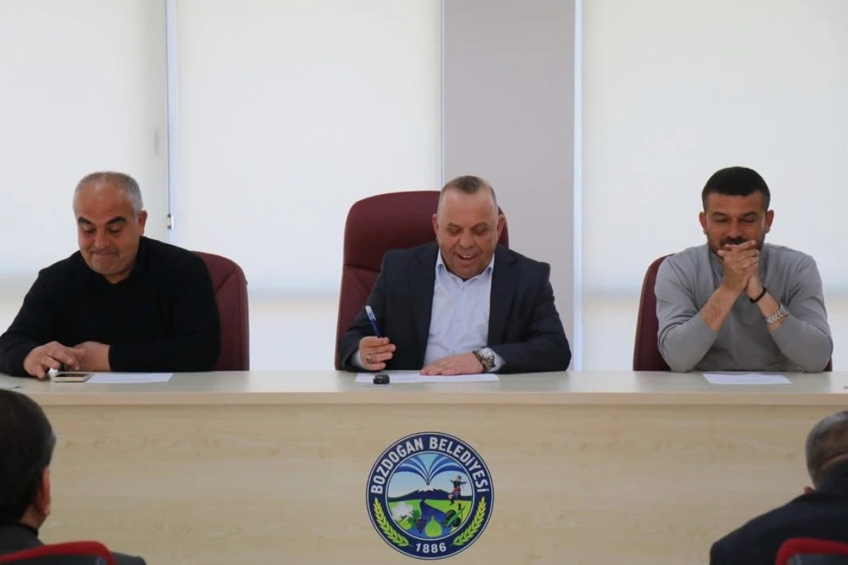 Bozdoğan Belediyesi&rsquo;nin 2025 yılı faaliyet ve denetim raporu, Belediye Meclisi&rsquo;nde g&ouml;r&uuml;ş&uuml;lerek onaylandı. 