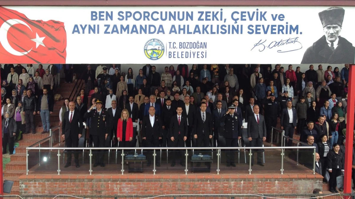 Bozdoğan&rsquo;da 23 Nisan Yağmura Rağmen Coşkuyla Kutlandı