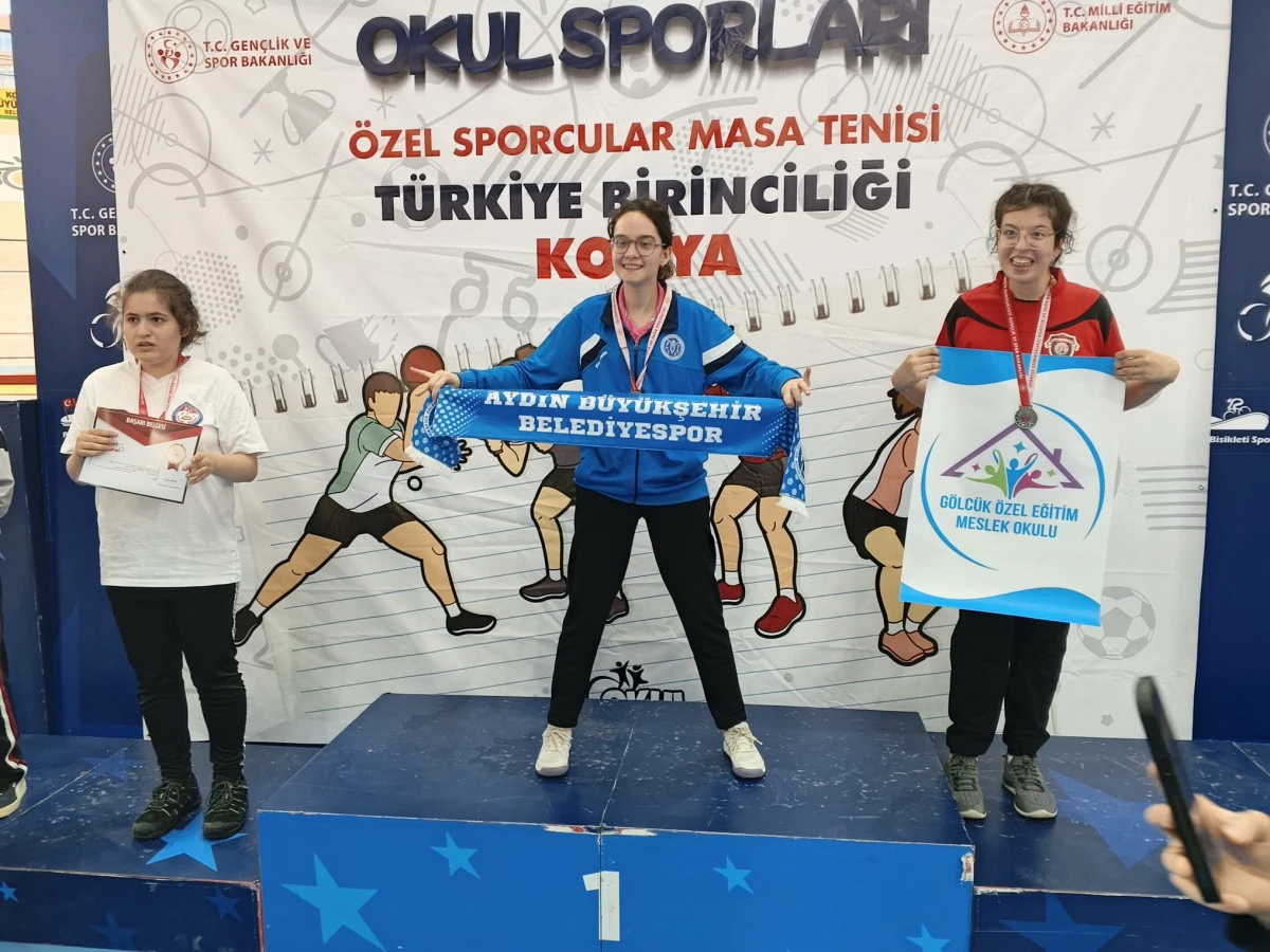 B&Uuml;Y&Uuml;KŞEHİR BELEDİYESİ OTİZM DESTEK MERKEZİ SPORCULARI AYDIN&rsquo;IN GURURU OLDU