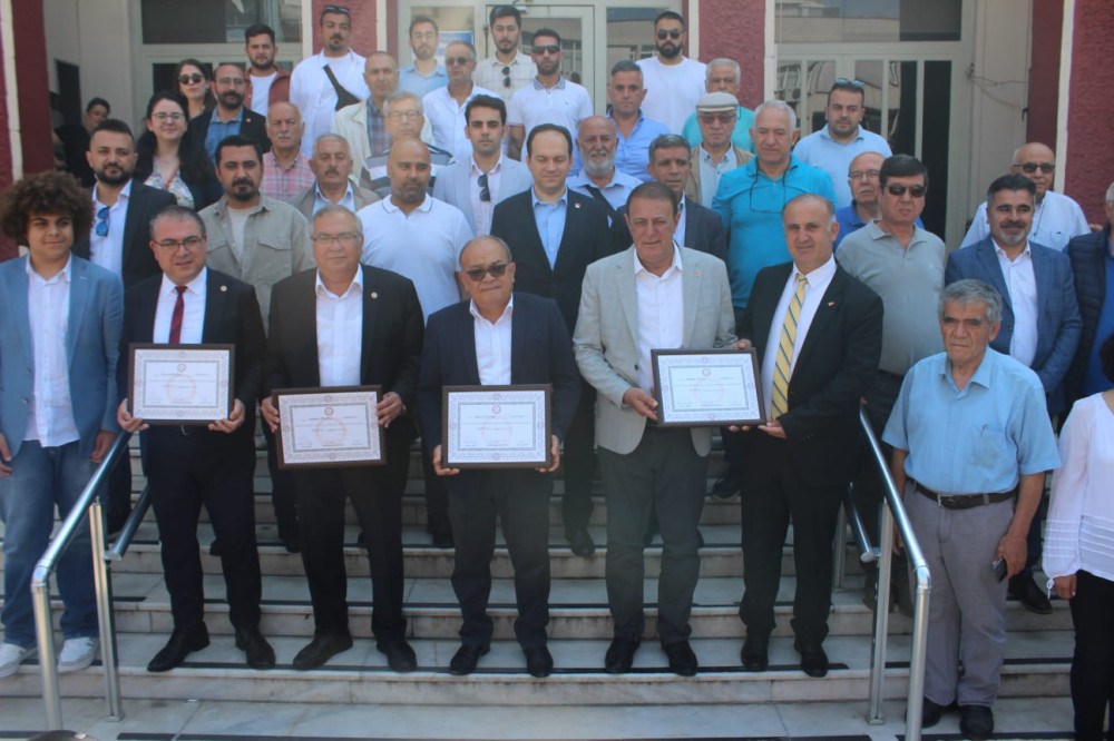 CHP AYDIN MİLLETVEKİLLERİ MAZBATALARINI ALDI