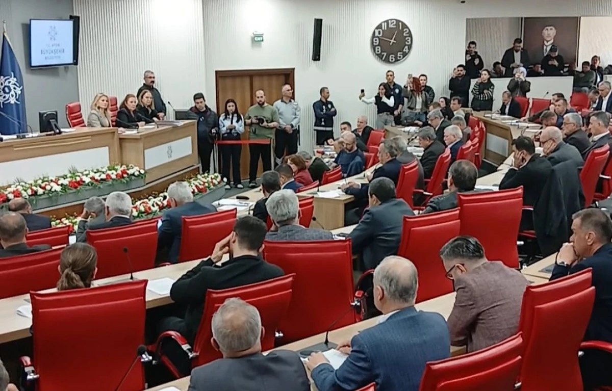 CHP GRUBU HİZMETE EVET DEDİ, İDDİALAR ASILSIZ &Ccedil;IKTI...