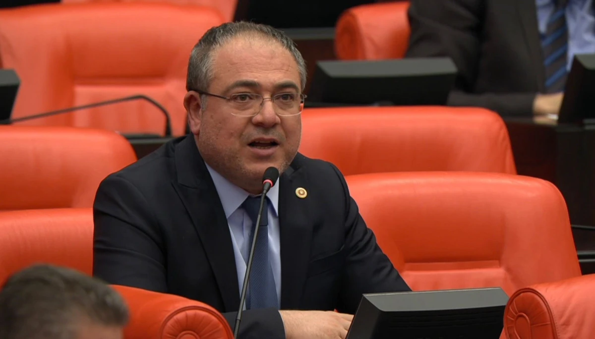 CHP&rsquo;Lİ EVRİM KARAKOZ EMEKLİLER İ&Ccedil;İN KONUŞTU: &ldquo;ZAM YAPAMIYORSANIZ SANDIĞI GETİRİN&rdquo;