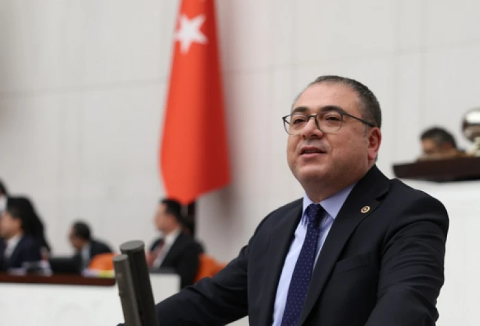 CHP’Lİ EVRİM KARAKOZ: “KURTULUŞ REÇETESİ, CUMHURİYET VE KAZANIMLARIDIR”