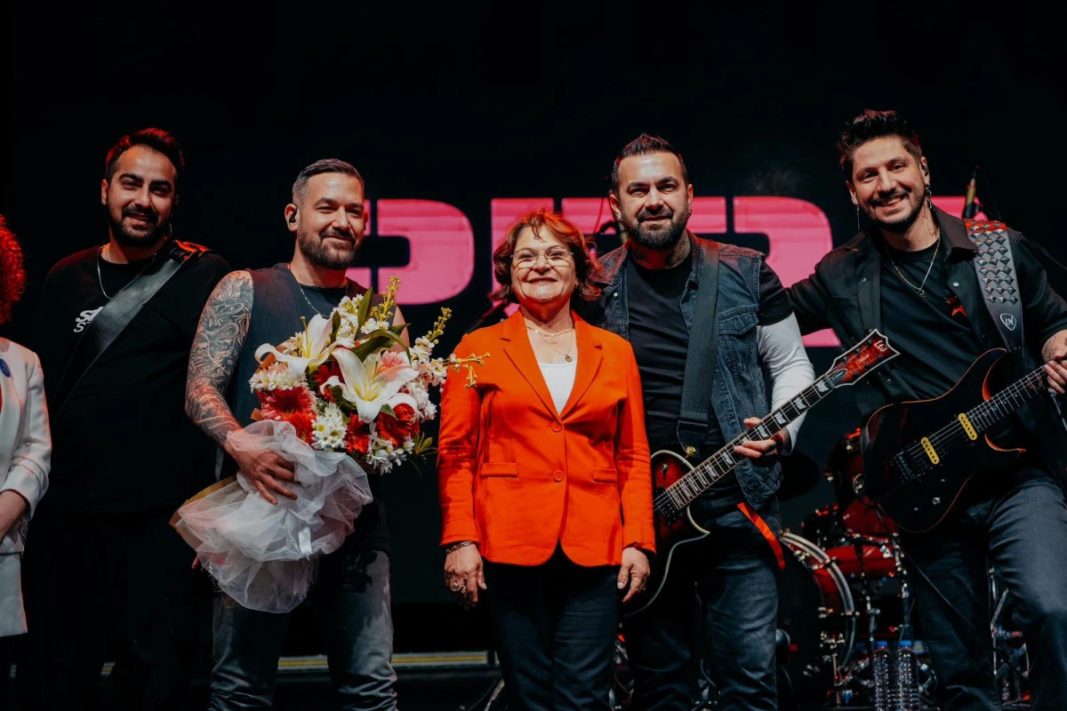 DİDİM&rsquo;DE 23 NİSAN COŞKUSU KENTE YAYILDI