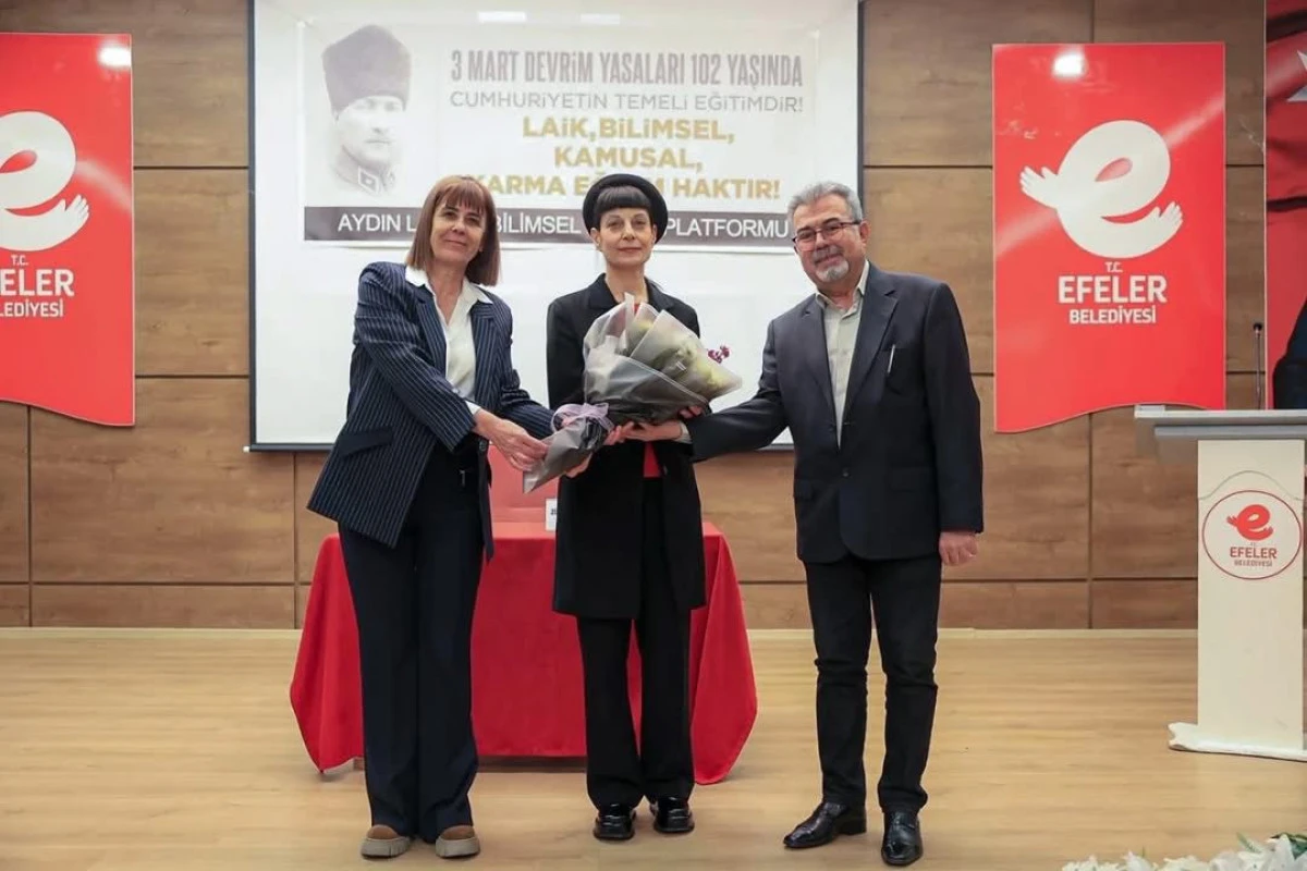 EFELER&rsquo;DE CUMHURİYET R&Uuml;ZGARI: Z&Uuml;LAL KALKANDELEN EFELER HALKIYLA BULUŞTU