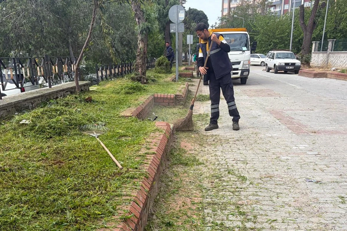 EFELER&rsquo;İN HER NOKTASINDA HİZMETİN ADI BAŞKAN ANIL YETİŞKİN