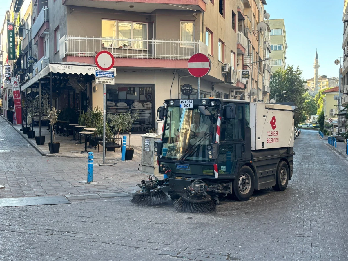 ESNAF KEPENK A&Ccedil;MADAN EFELER EKİPLERİ SAHADA