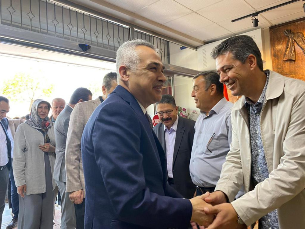 “ESNAFIMIZ BİZİM BAŞIMIZIN TACI”