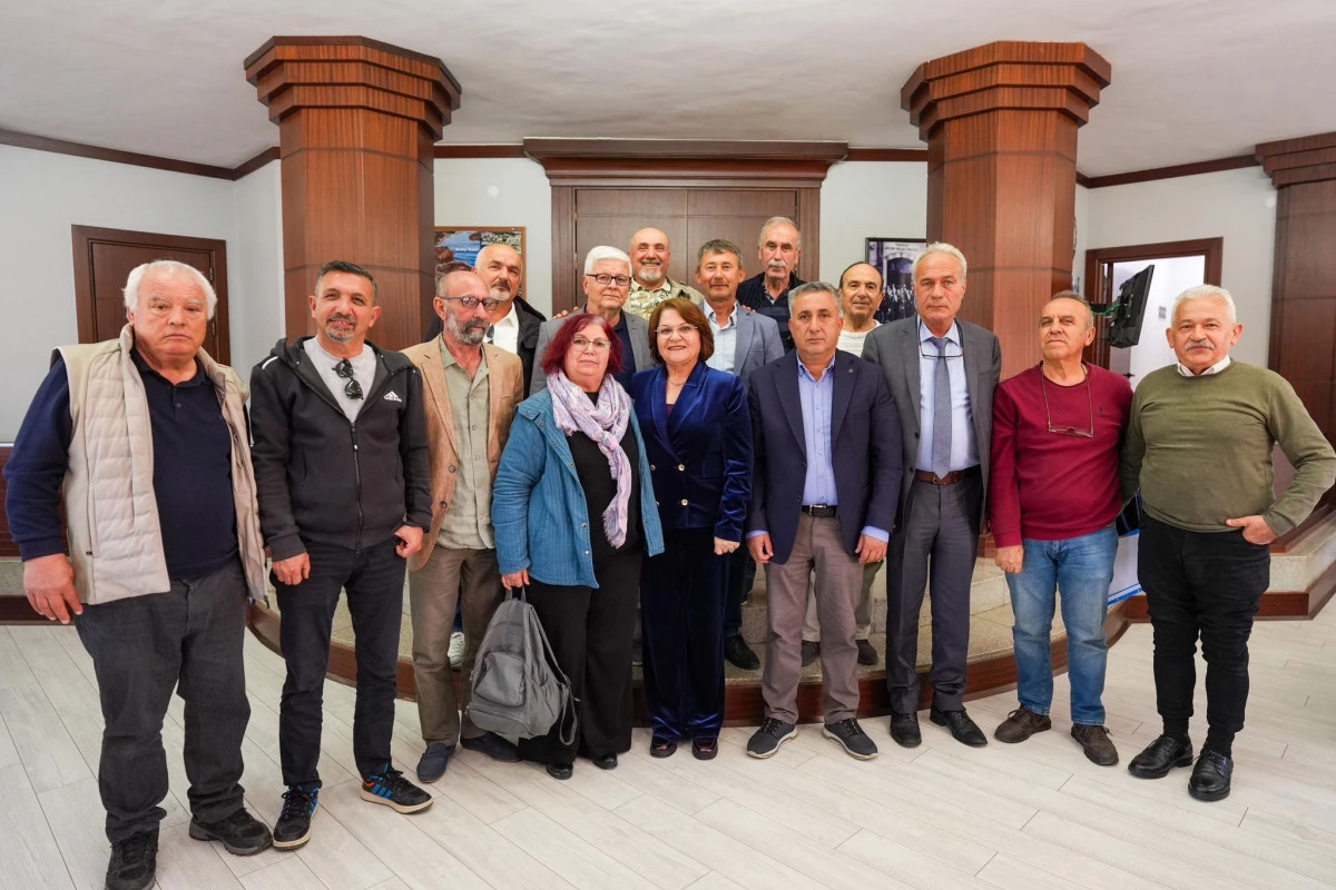 FEVZİPAŞA MAHALLESİ HEYETİ BAŞKAN HATİCE GEN&Ccedil;AY&rsquo;LA BULUŞTU