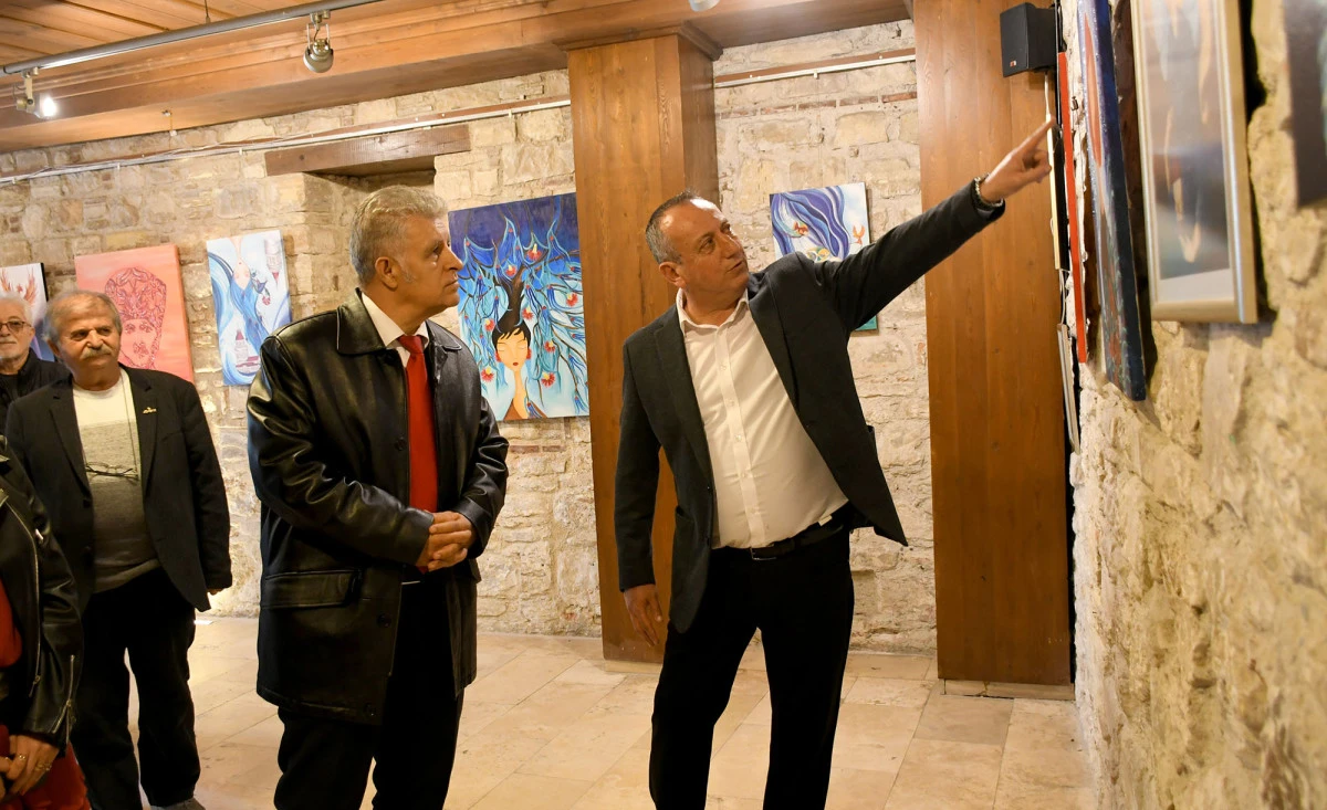 İBRAMAKİ SANAT GALERİSİ &lsquo;&Ccedil;İNİLERİN DANSI&rsquo; SERGİSİNE EV SAHİPLİĞİ YAPMAYA BAŞLADI