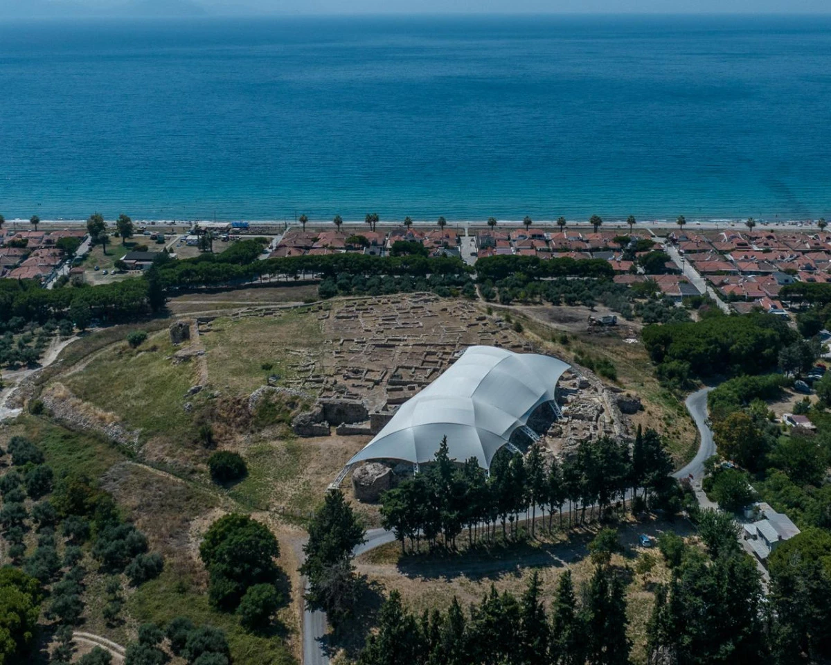 KADIKALESİ-ANAİA H&Ouml;Y&Uuml;Ğ&Uuml; ARTIK BİR D&Uuml;NYA MİRASI
