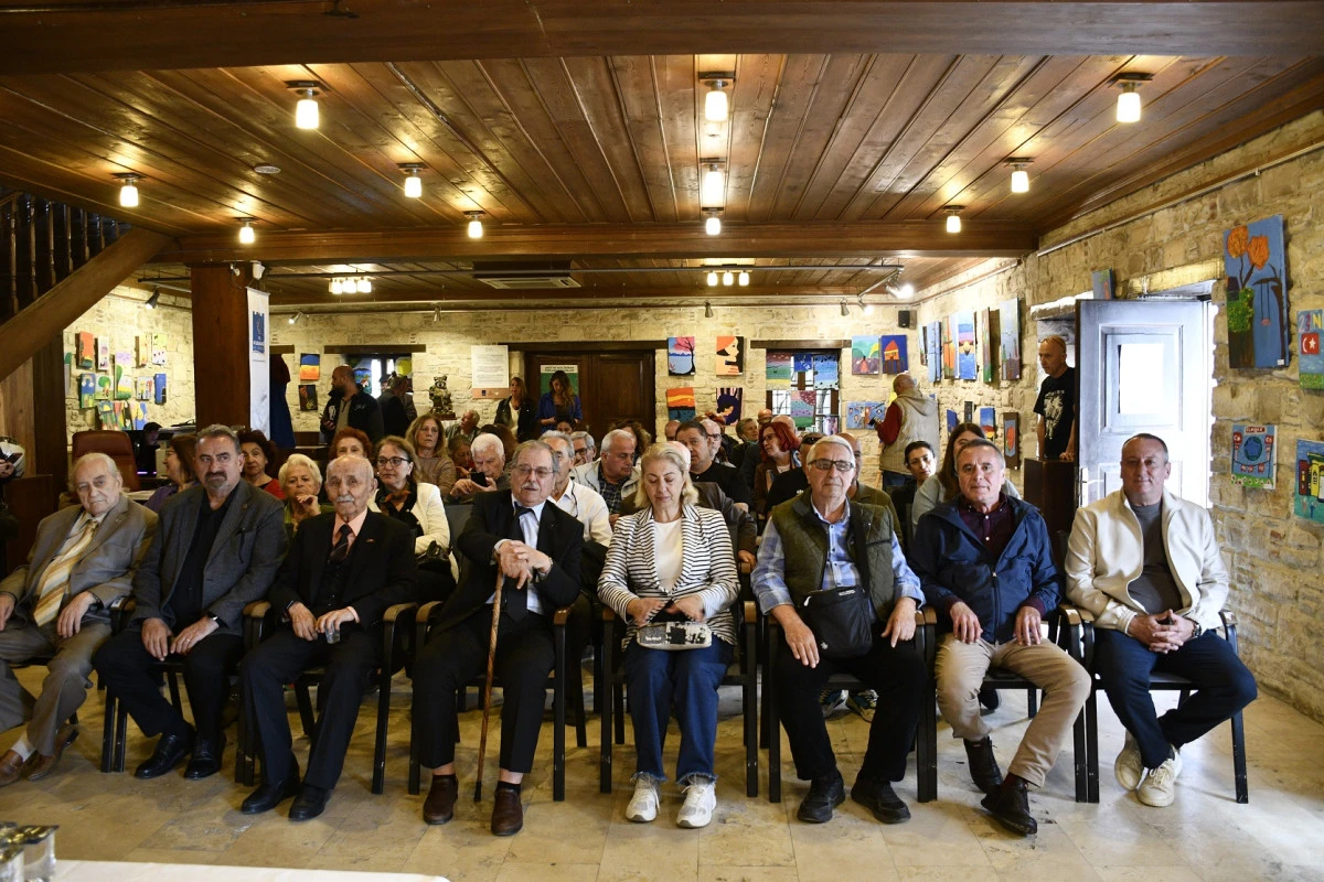 K&Ouml;Y ENSTİT&Uuml;LERİ MİRASI KUŞADASI&rsquo;NDA G&Uuml;&Ccedil;L&Uuml; MESAJLARLA ANILDI