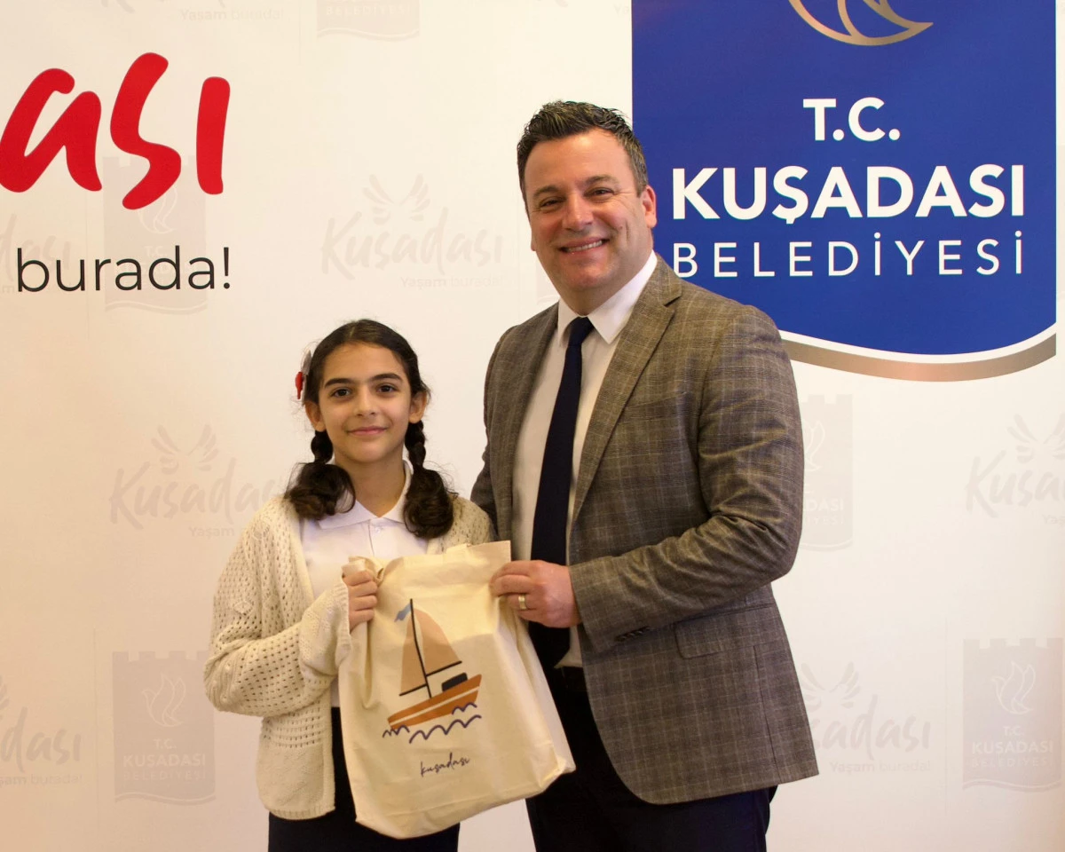 KUŞADASI BELEDİYESİ 23 NİSAN GELENEĞİNİ BU YIL DA DEVAM ETTİRDİ