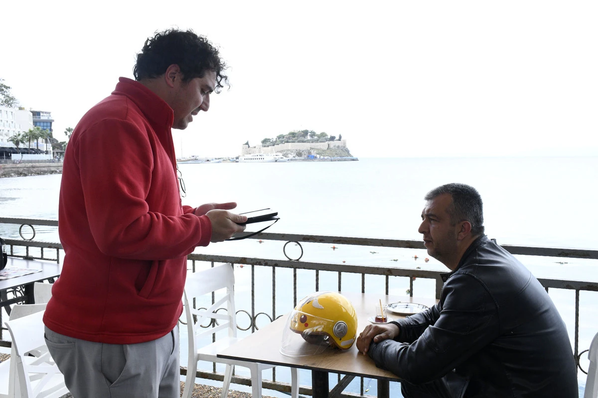 KUŞADASI BELEDİYESİ İLE HALK ARASINDAKİ KÖPRÜ: “GÜVERCİN MASA”