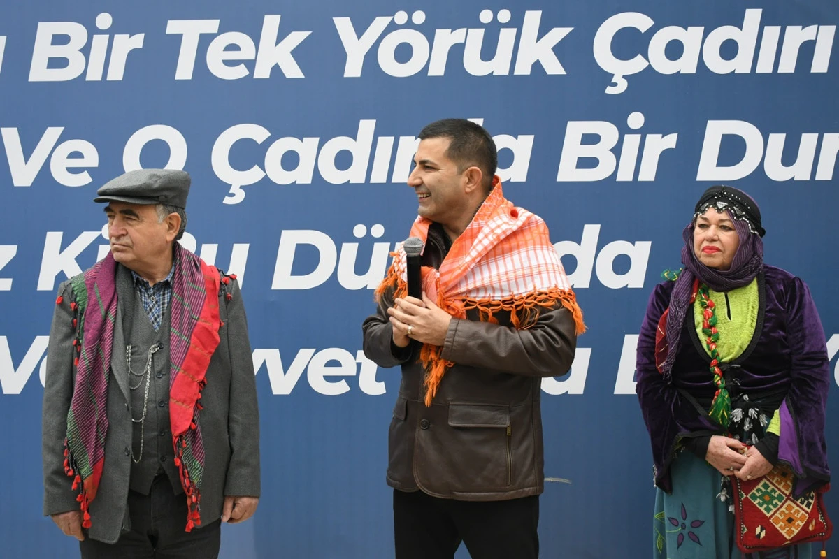 Kuşadası Belediyesi Y&ouml;r&uuml;k Hizmet &Ccedil;adırı&rsquo;nda Hizmete Başladı Y&ouml;r&uuml;k Başkan &Ouml;mer G&uuml;nel: &ldquo;Bizim derdimiz kavga değil; hizmet.&rdquo;