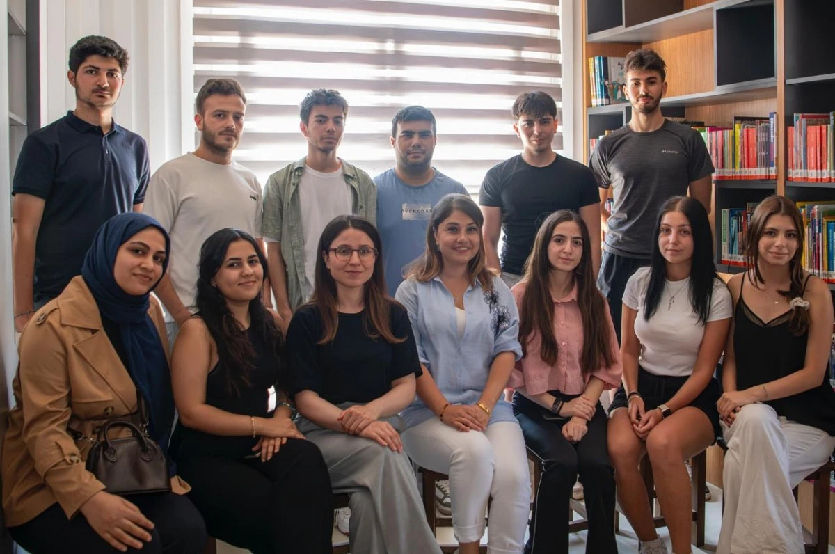 KUŞADASI BELEDİYESİ&rsquo;NDEN &Uuml;NİVERSİTE SINAVLARINA GİRECEK OLAN &Ouml;ĞRENCİLERE DESTEK