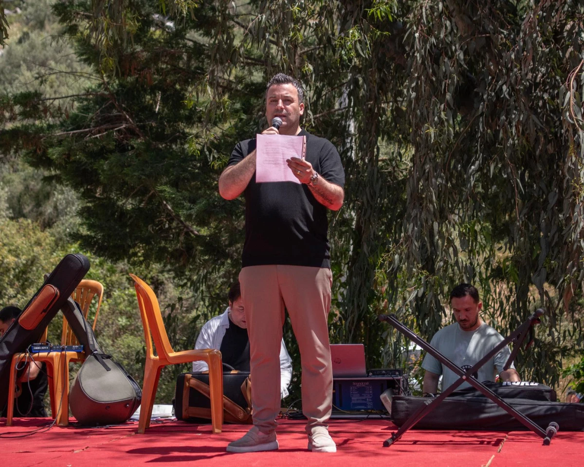 KUŞADASI&rsquo;NDA DOSTLUK VE DAYANIŞMA PİKNİĞİ: &ldquo;CANLAR ANNELER G&Uuml;N&Uuml; İ&Ccedil;İN BİR ARAYA GELDİ&rdquo;