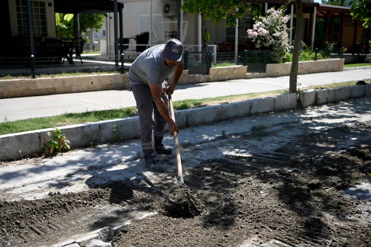 KUŞADASI'NDA K&Ouml;KL&Uuml; ALTYAPI SORUNLARI &Ccedil;&Ouml;Z&Uuml;ME KAVUŞUYOR