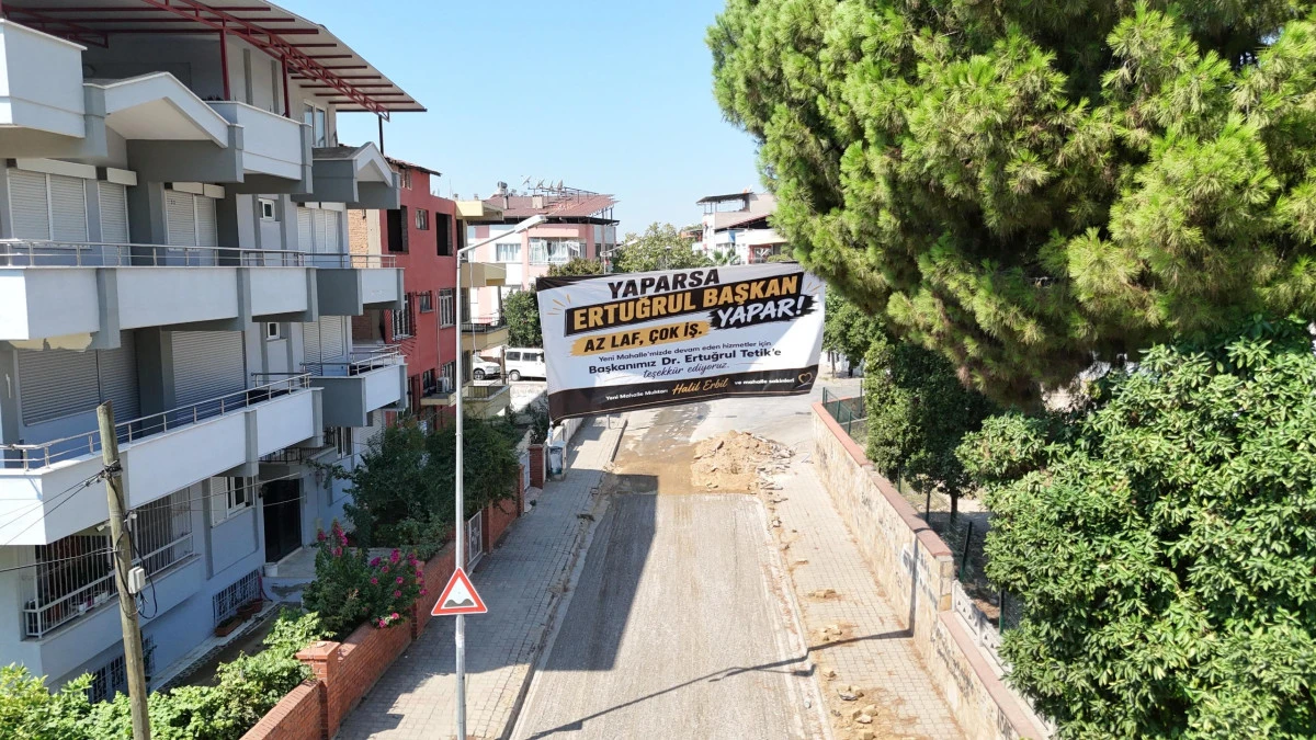 MUHTAR ERBİL&rsquo;DEN BAŞKAN TETİK&rsquo;E HİZMET TEŞEKK&Uuml;R&Uuml;