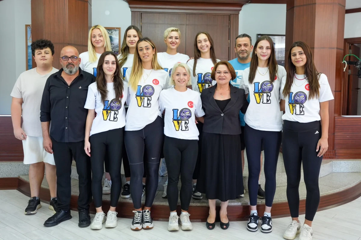 POLAT GROUP DİDİM BELEDİYESPOR KADIN VOLEYBOL TAKIMI YENİ SEZONA G&Uuml;&Ccedil;L&Uuml; KADROYLA HAZIRLANIYOR