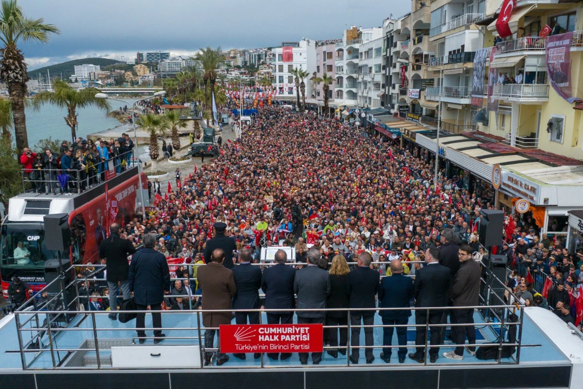 SİYASİ OPERASYONLARA KARŞI KUŞADASI&rsquo;NDAN DİK DURUŞ MESAJI